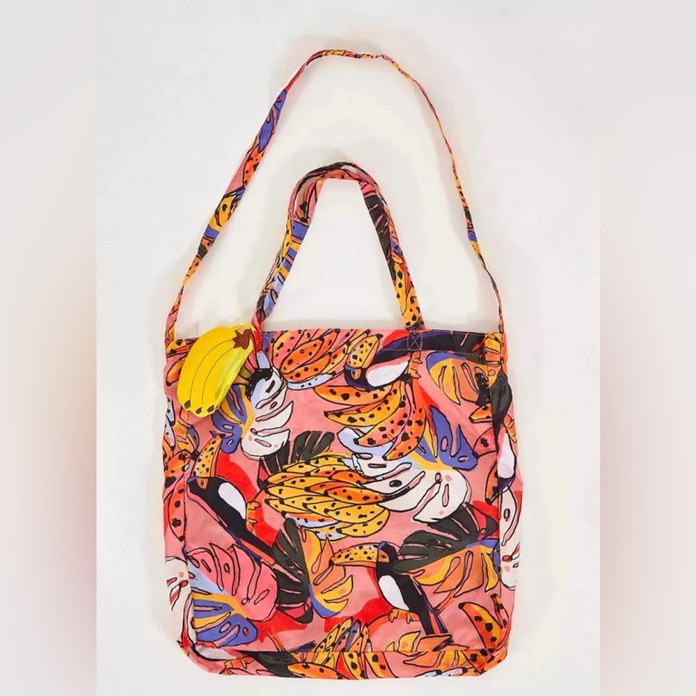 Farm Rio banana shopping tote bag. Last one! NWT